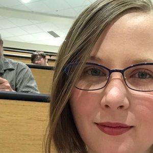 Meet your Posher, Gloria